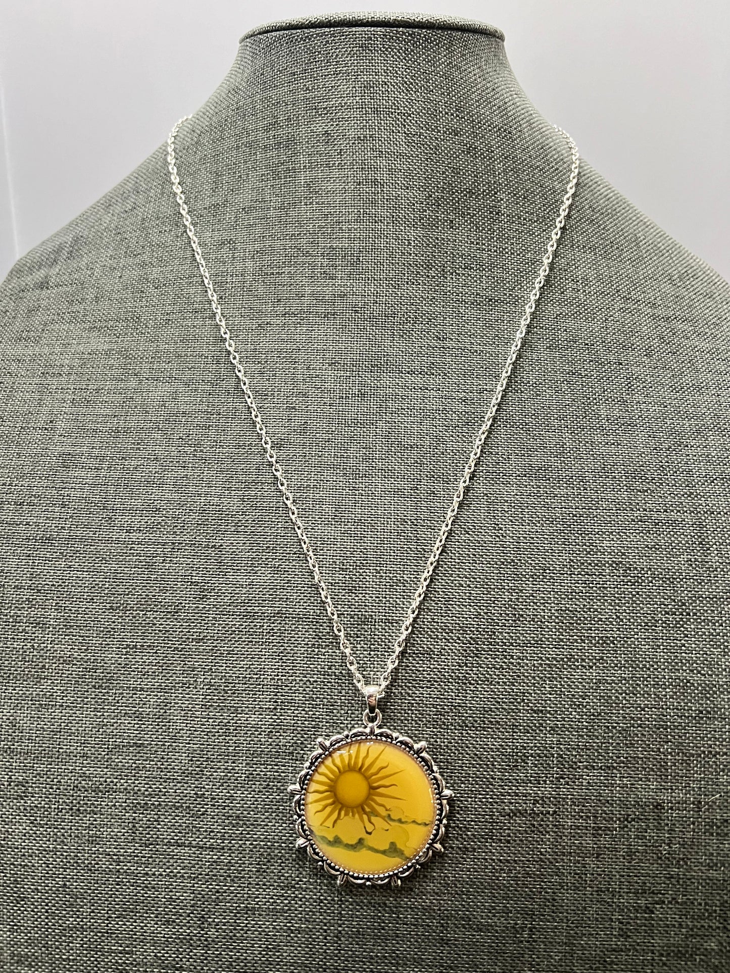 Vintage Sun pendant necklace